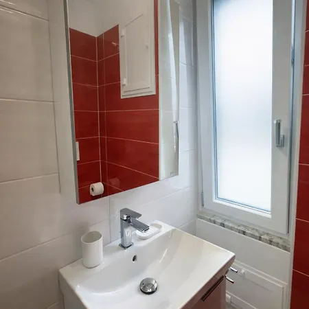 A Casa Di Ugo - 5 Minuti Dala & Metro Mercatello Apartament *